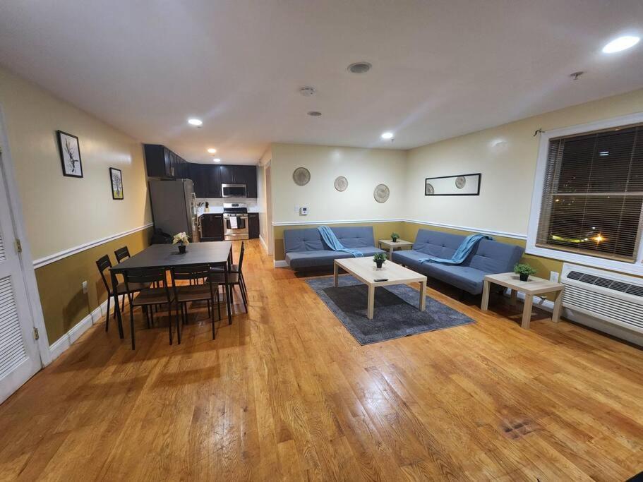 Classy 3 Bed Near Nyc With View! Appartement Union City Buitenkant foto