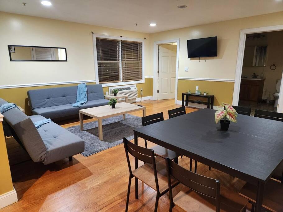 Classy 3 Bed Near Nyc With View! Appartement Union City Buitenkant foto
